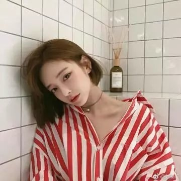 湖畔迷情